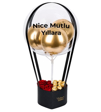 Balonlu Kalpli Çikolatalı Kutuda Kırmızı Gül