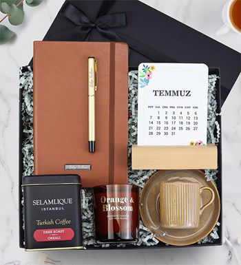Defter & Kalem & Takvim & Fincan & Mum & Selamlıque Hediye Seti