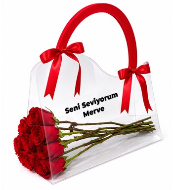 Şeffaf Çantada Kırmızı Gül Buketi